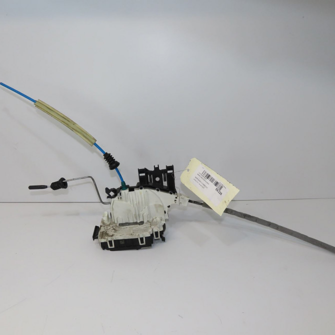 Serrure porte ard occasion MERCEDES CLASSE A III phase 2 06-2015->... A160 1.5 D 90ch 2047302835 1