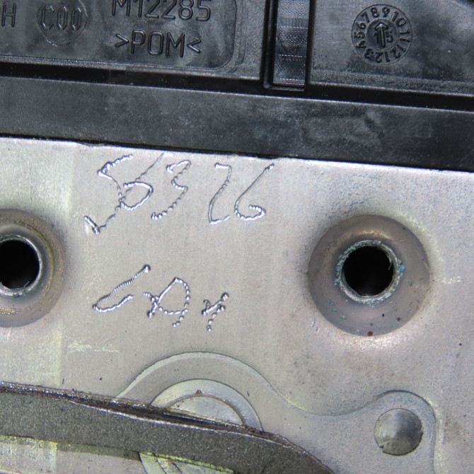 Serrure porte ard occasion MERCEDES CLASSE A III phase 2 06-2015->... A160 1.5 D 90ch 2047302835 6