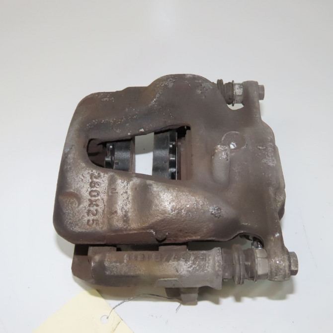 Etrier de frein avant gauche occasion MERCEDES CLASSE A III phase 2 06-2015->... A160 1.5 D 90ch 4217381 2