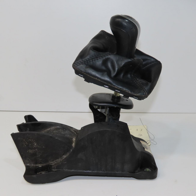 Levier de vitesses occasion MERCEDES CLASSE A III phase 2 06-2015->... A160 1.5 D 90ch 1763602600 4