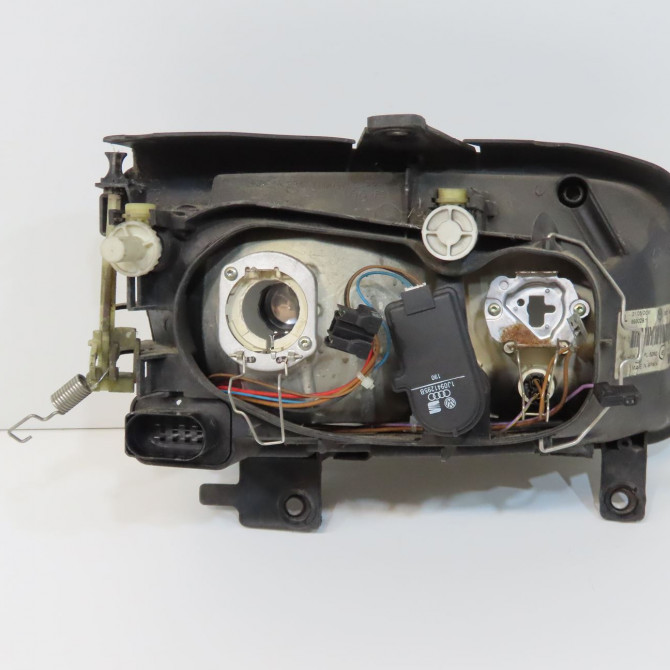 Phare gauche occasion VOLKSWAGEN POLO III Phase 2 11-1999->12-2001 1.4 6N1941017AB 2