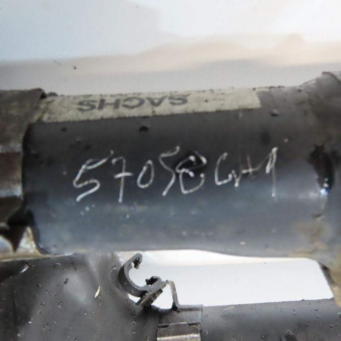 Amortisseur avant droit occasion VOLKSWAGEN POLO III Phase 2 11-1999->12-2001 1.4 6N0413031K 5