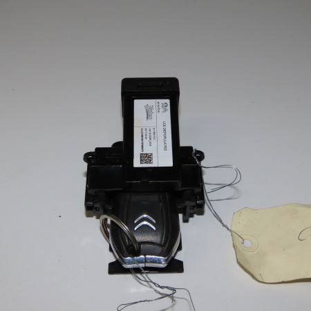 Lecteur de carte occasion CITROEN C4 GRAND PICASSO II Phase 1 04-2013->... 1.6 e-HDi 115ch 9814247280