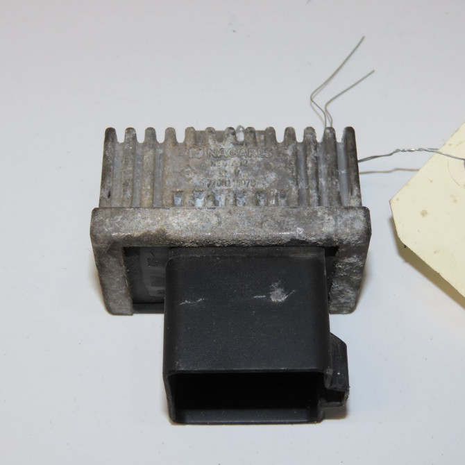 Boitier de préchauffage occasion RENAULT CLIO III Phase 2 03-2009->12-2014 1.5 DCI 85ch 7700115078 2