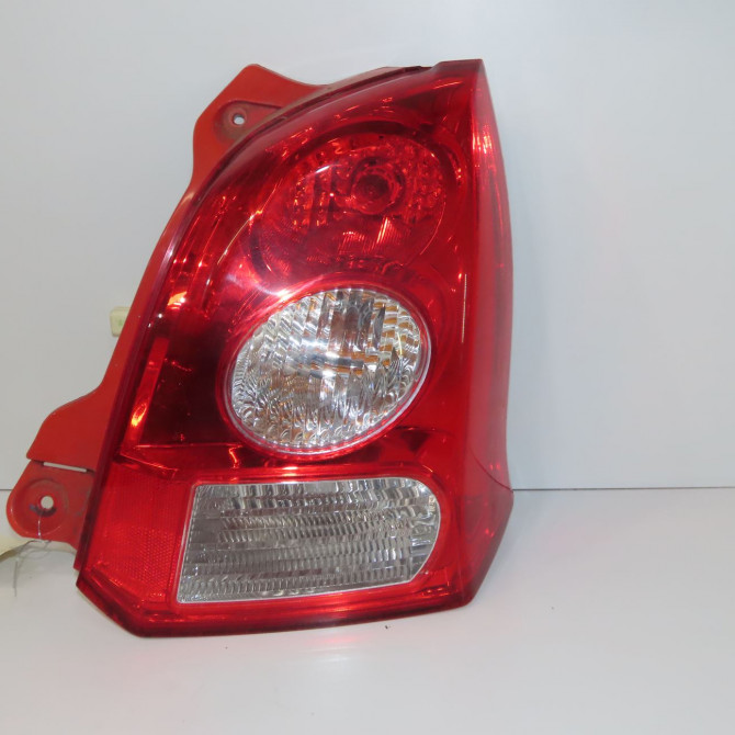 Feu arrière droit occasion SUZUKI ALTO III Phase 1 01-2009->... 1.0i 35651M68K00000 1