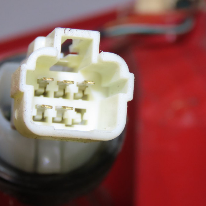 Feu arrière droit occasion SUZUKI ALTO III Phase 1 01-2009->... 1.0i 35651M68K00000 3