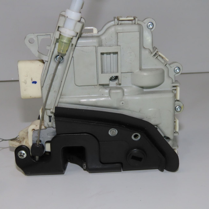 Serrure porte ard occasion AUDI Q5 I 8K0839016H 3