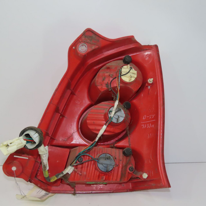 Feu arrière gauche occasion SUZUKI ALTO III Phase 1 01-2009->... 1.0i 35671M68K10000 2