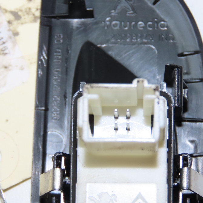 Commande leve-glace porte arrière droite occasion  98044803ZD 3