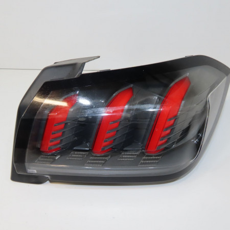 Feu arrière droit occasion  9823216680