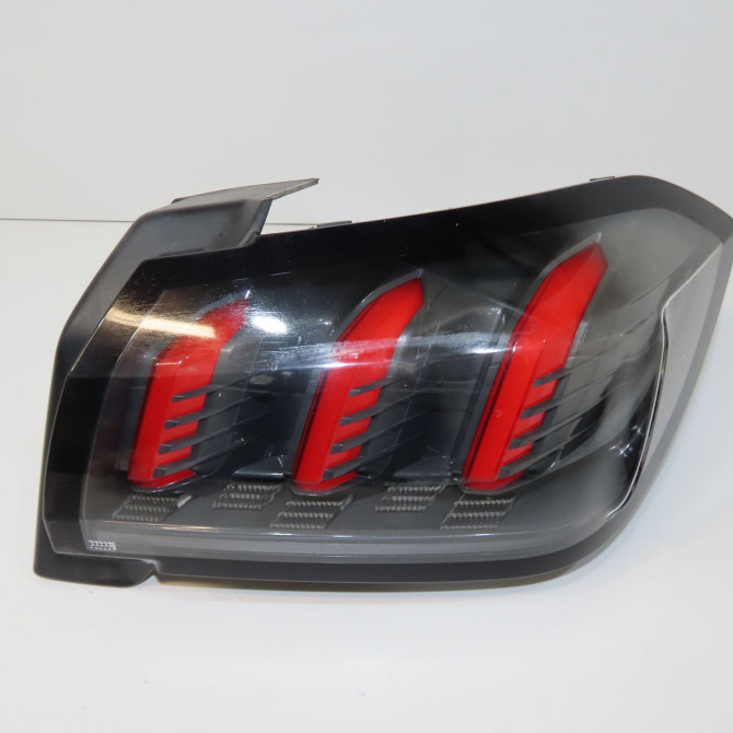 Feu arrière droit occasion  9823216680 1