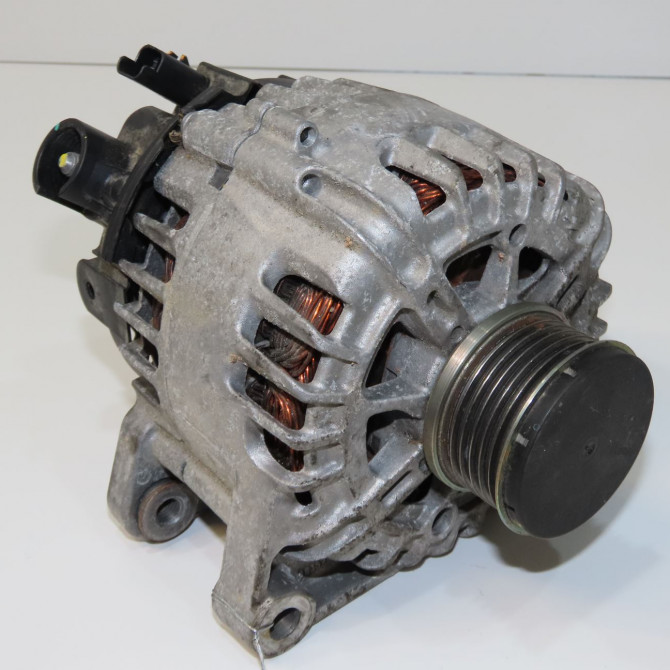 Alternateur occasion  9835689480 1