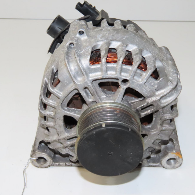 Alternateur occasion  9835689480 2