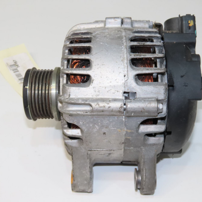 Alternateur occasion  9835689480 3
