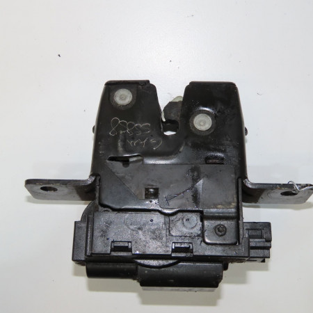 Serrure hayon occasion RENAULT CLIO III Phase 2 03-2009->12-2014 1.5 DCI 70ch 8200947699