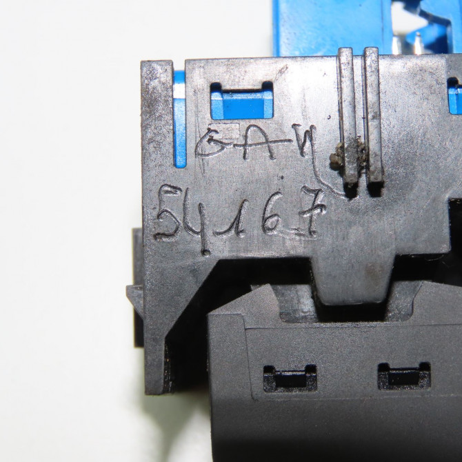 Interrupteur commande de frein a main occasion  98105935VV 5