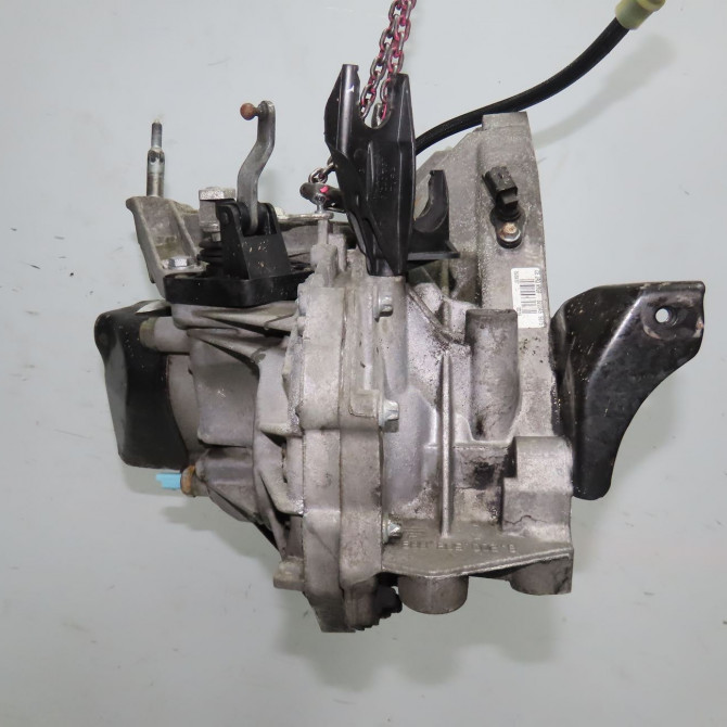 Boîte à vitesse mecanique occasion RENAULT CLIO III Phase 1 09-2005->03-2009 1.5 DCI 85ch 8200815546 4