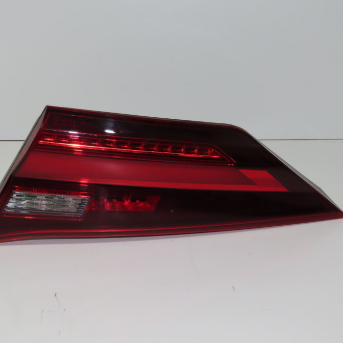 Feu arrière intérieur droit occasion B.M.W. 63217450652 1