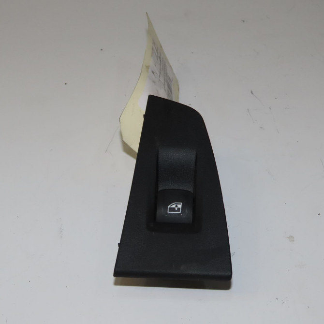 Commande leve-glace porte arrière gauche occasion B.M.W. 61317950756 1