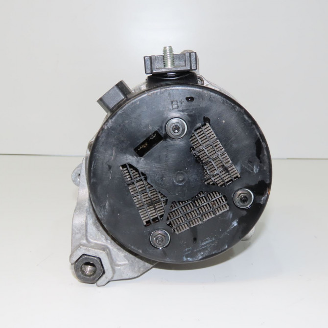 Alternateur occasion B.M.W. 12318680374 3