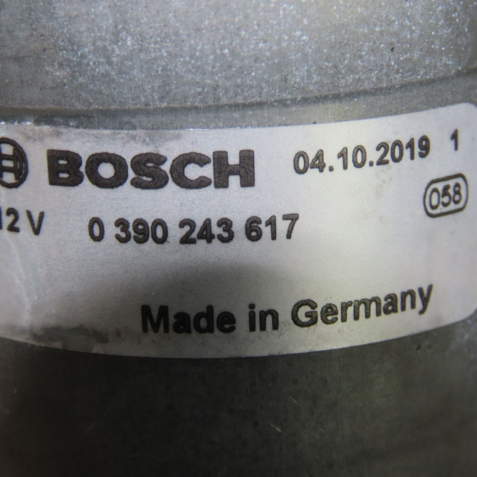 Moteur essuie-glace avant occasion B.M.W. 61617453953 5