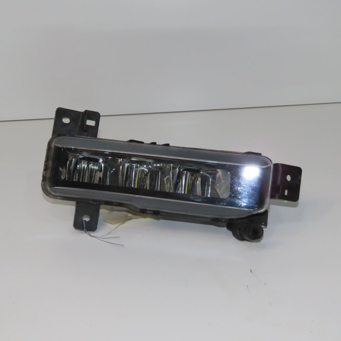 Phare antibrouillard avant droit occasion B.M.W. 63177471082 1
