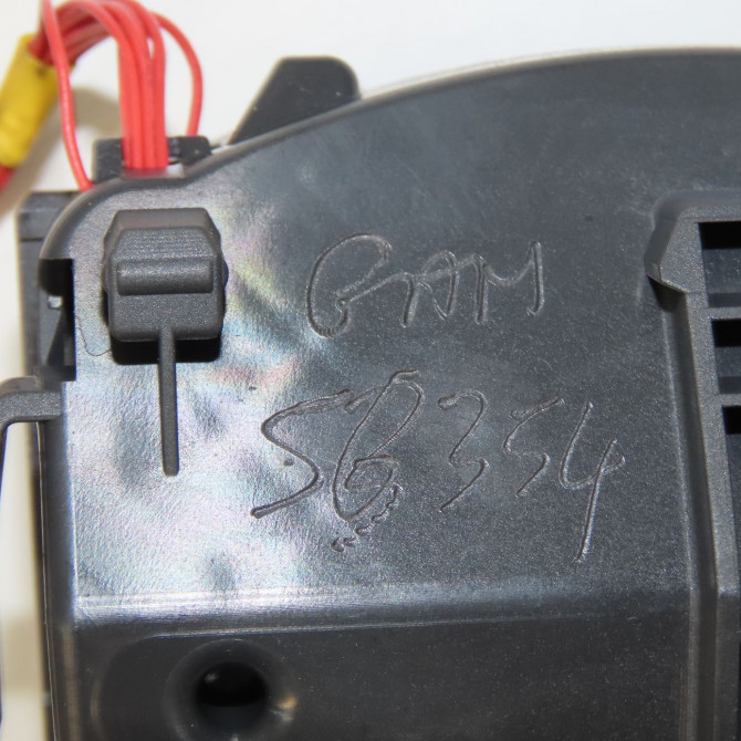 Commande clignotant occasion RENAULT CLIO III Phase 2 03-2009->12-2014 1.5 DCI 85ch 255405605R 5