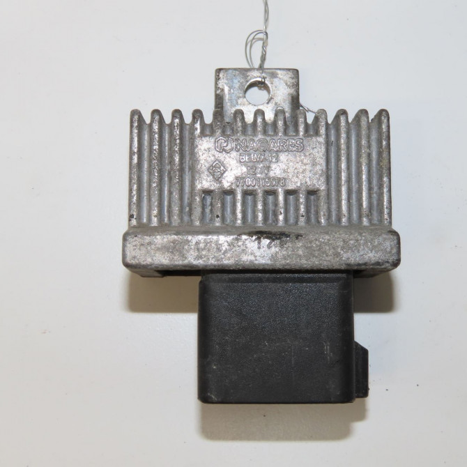 Boitier de préchauffage occasion RENAULT CLIO III Phase 2 03-2009->12-2014 1.5 DCI 85ch 7700115078 1