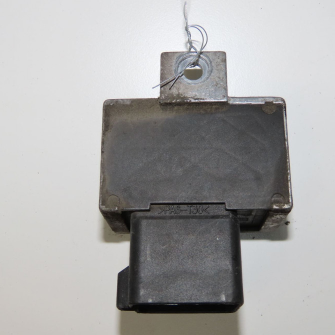 Boitier de préchauffage occasion RENAULT CLIO III Phase 2 03-2009->12-2014 1.5 DCI 85ch 7700115078 2