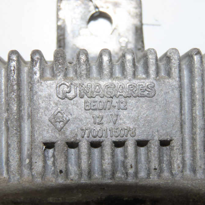 Boitier de préchauffage occasion RENAULT CLIO III Phase 2 03-2009->12-2014 1.5 DCI 85ch 7700115078 4