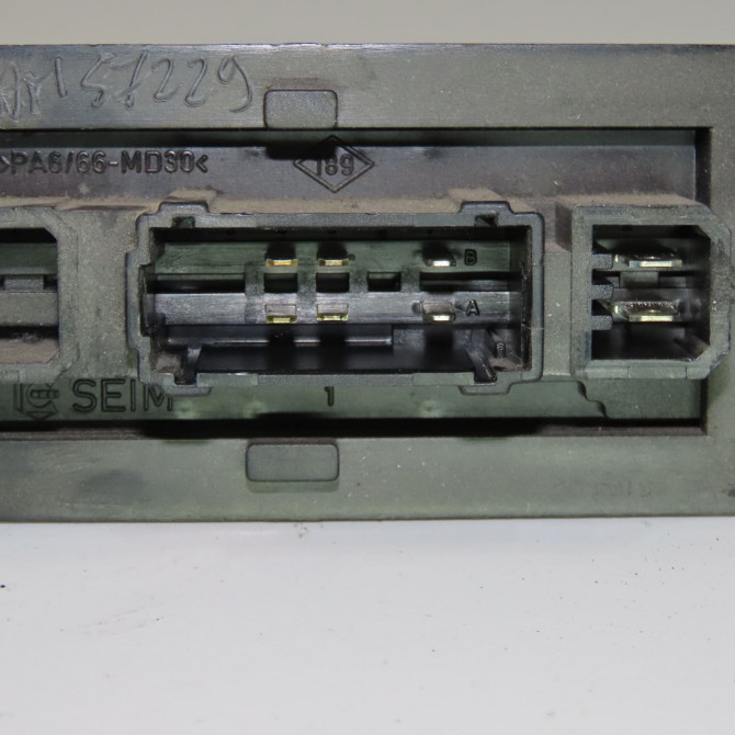 Resistance de chauffage occasion RENAULT TWINGO I Phase 3 08-2000->06-2007 1.2i 7701046081 3