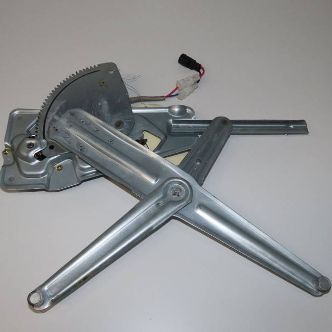 Mecanisme + moteur lève-glace avant droit occasion RENAULT TWINGO I Phase 3 08-2000->06-2007 1.2i 8200051780 1