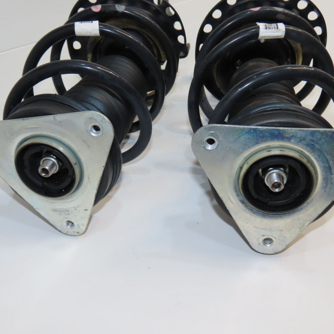 Amortisseur avant droit occasion RENAULT CLIO IV Phase 1 07-2012->... 1.5 DCI 90ch 543028420R 2