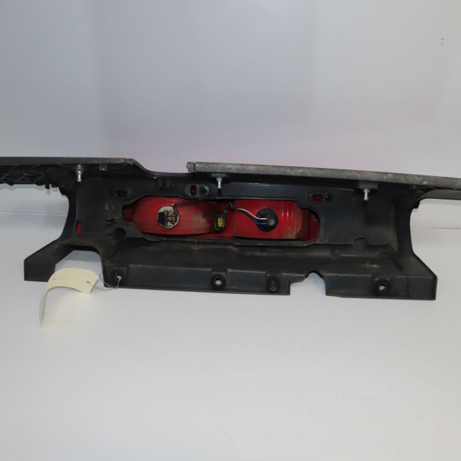 Feu arrière droit occasion NISSAN PRIMASTAR phase 1 08-2006->... 2.0 DCI 115ch 2655000Q0A 2