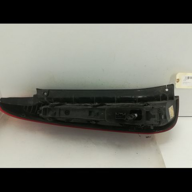 Feu arrière droit occasion FORD FIESTA V Phase 1 09-2002->10-2005 1324563 2