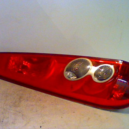 Feu arrière droit occasion FORD FIESTA V Phase 1 09-2002->10-2005 1.4 TDCI 1324563