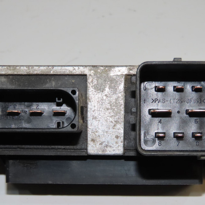 Boitier de préchauffage occasion NISSAN PRIMASTAR phase 1 08-2006->... 2.0 DCI 115ch 1106700Q0B 3