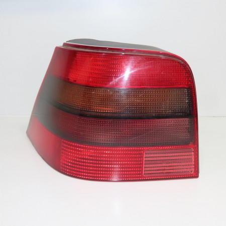 Feu arrière gauche occasion VOLKSWAGEN GOLF IV GOLF IV Phase 1 1998-01-01->2005-06-30 1.6 16v 1J6945095Q