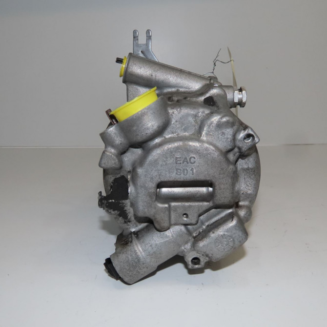 Compresseur air conditionne occasion VOLKSWAGEN POLO V POLO V Phase 1 2009-09-01->2014-05-31 1.2 60ch 6R0820803F 4