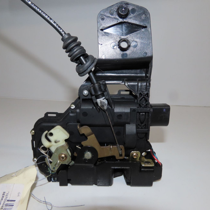 Serrure porte avg occasion VOLKSWAGEN GOLF IV GOLF IV Phase 1 1998-01-01->2005-06-30 1.6 16v 6X1837013H 2