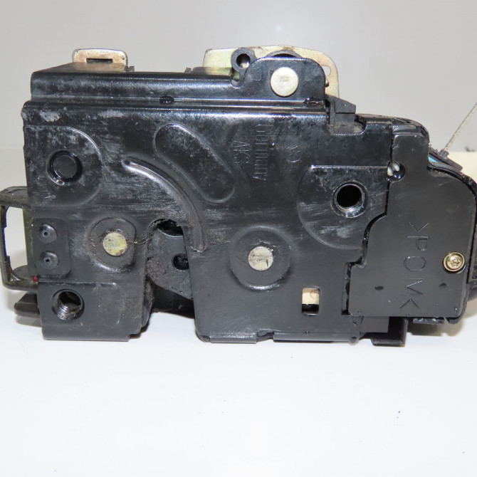 Serrure porte avg occasion VOLKSWAGEN GOLF IV GOLF IV Phase 1 1998-01-01->2005-06-30 1.6 16v 6X1837013H 4