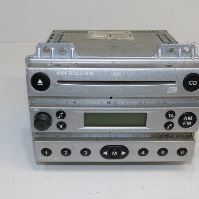 Autoradio occasion FORD FIESTA V Phase 1 09-2002->10-2005 1.6i 100ch 1361792 1