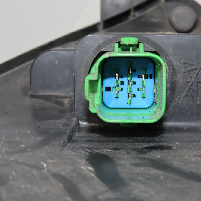 Phare gauche occasion FORD FIESTA V Phase 1 09-2002->10-2005 1.6i 100ch 1320349 3