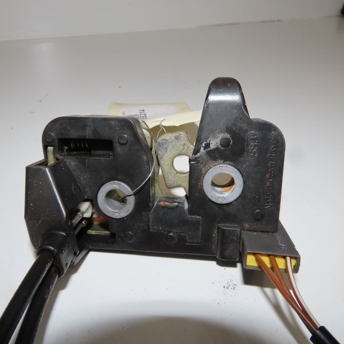 Serrure hayon occasion FORD FIESTA V Phase 1 09-2002->10-2005 1.6i 100ch 1499380 2