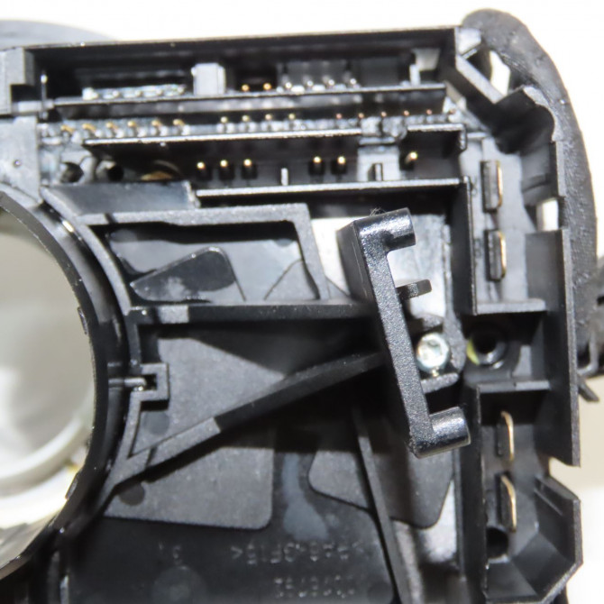 Bloc commodos occasion VOLKSWAGEN POLO V POLO V Phase 1 2009-09-01->2014-05-31 1.2 60ch 6R0953507C9B9 3