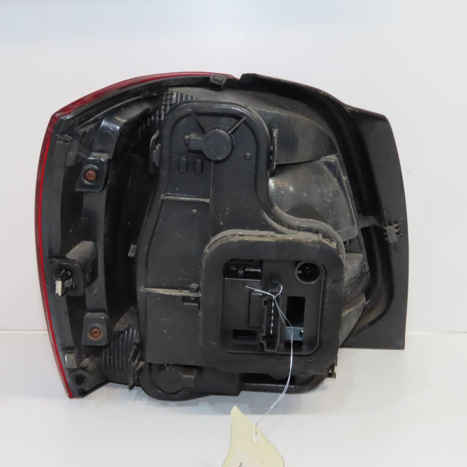 Feu arrière droit occasion VOLKSWAGEN POLO V POLO V Phase 1 2009-09-01->2014-05-31 1.2 60ch 6R0945096AH 2