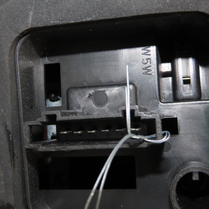 Feu arrière droit occasion VOLKSWAGEN POLO V POLO V Phase 1 2009-09-01->2014-05-31 1.2 60ch 6R0945096AH 3