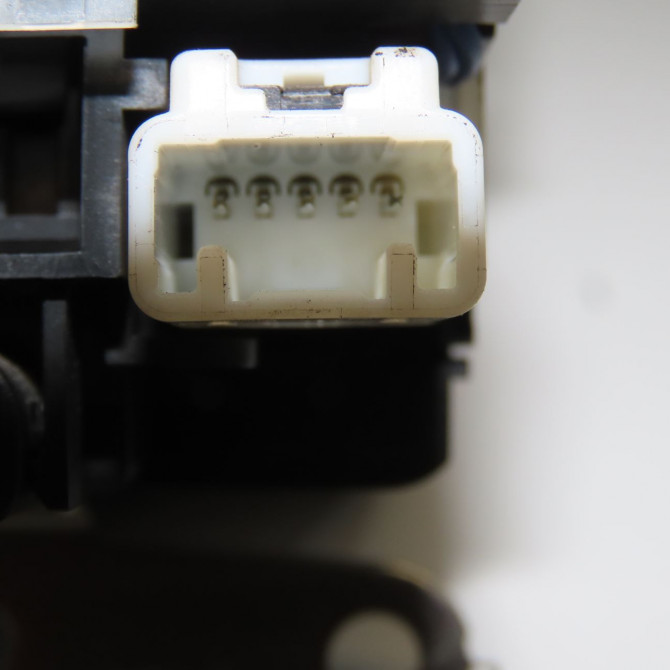 Lecteur de carte occasion TOYOTA COROLLA VERSO II Phase 1 05-2004->06-2007 115 D-4D 5