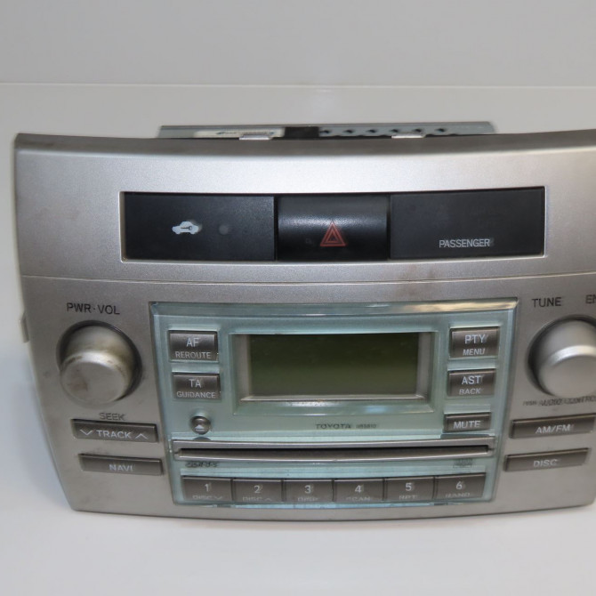 Autoradio occasion TOYOTA COROLLA VERSO II Phase 1 05-2004->06-2007 115 D-4D 861200F010 1