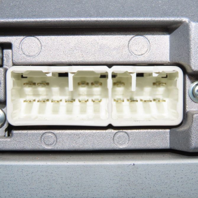 Autoradio occasion TOYOTA COROLLA VERSO II Phase 1 05-2004->06-2007 115 D-4D 861200F010 4